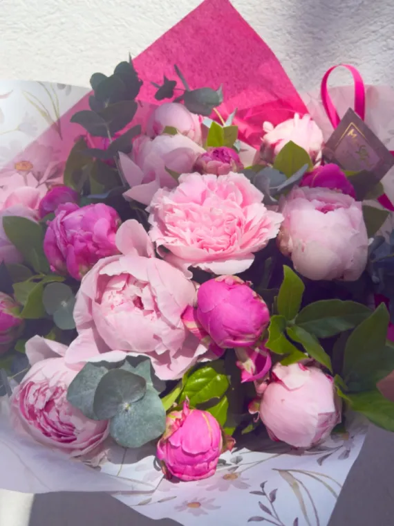 Bouquet de pivoines à Ensuès-la-Redonne, Carry-le-Rouet & Ensuès-la-Redonne , Maison Segard