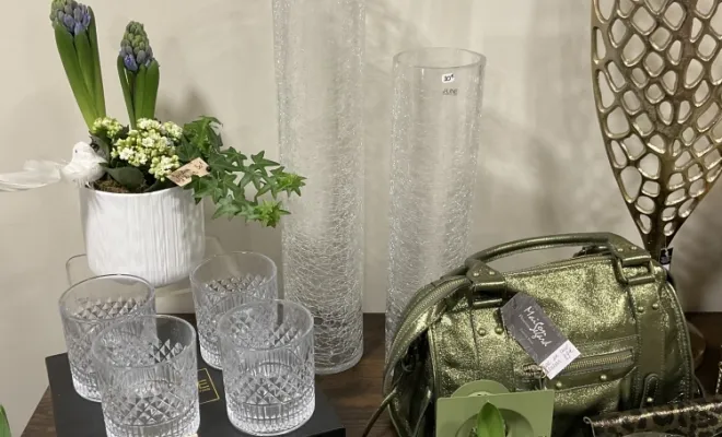 Vente de petites décorations, Ensuès-la-Redonne, Maison Segard